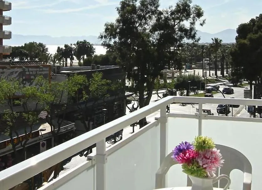 Ramrooms Tahiti Salou 0*,  Spain