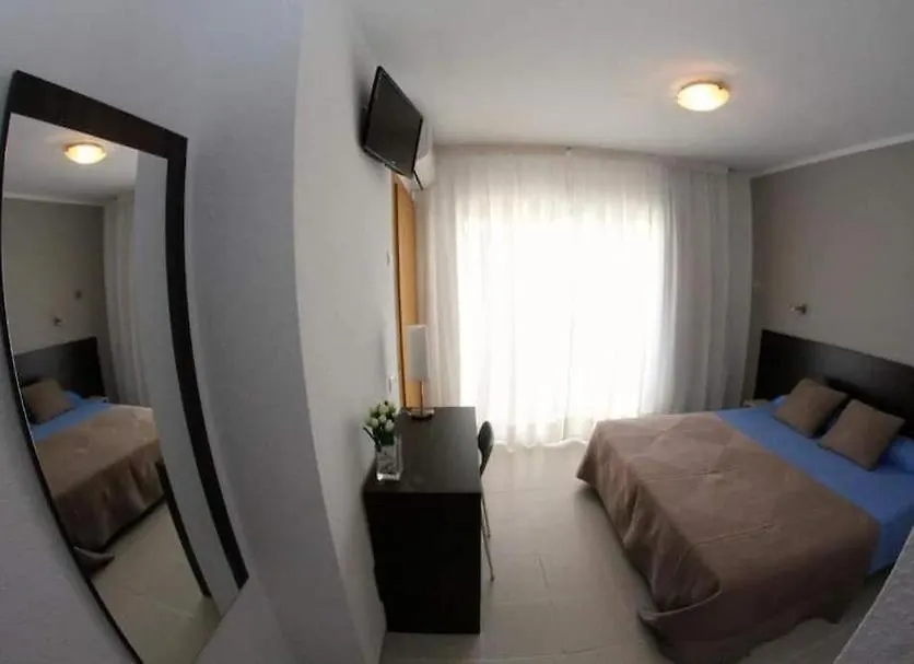 Hotel Ramrooms Tahiti Salou Spain