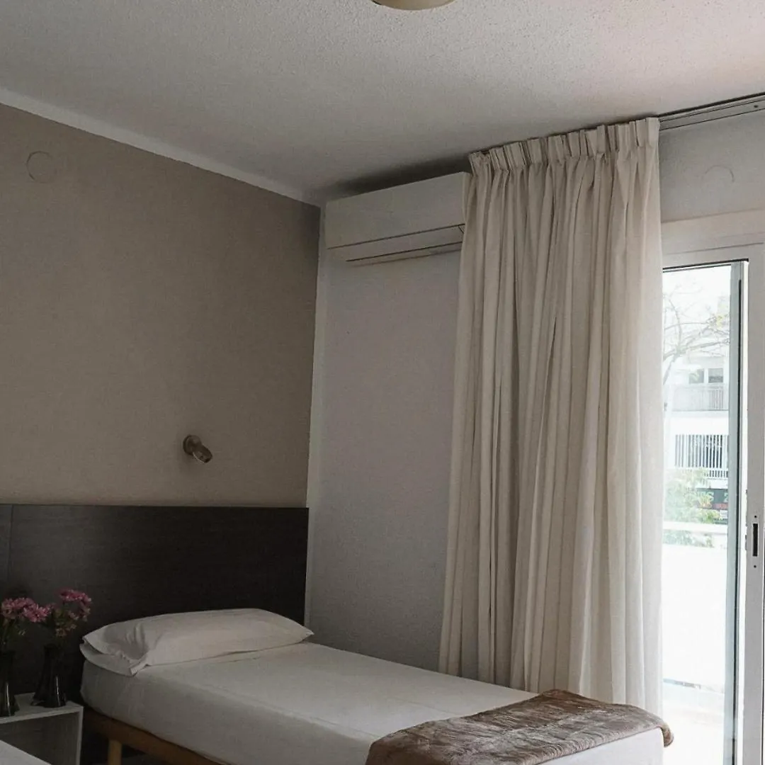Ramrooms Tahiti Salou Spain