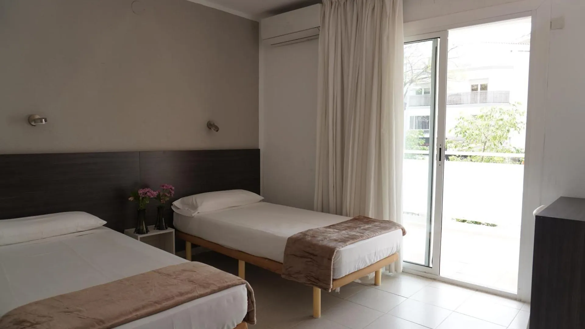 Ramrooms Tahiti Salou